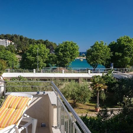 Apartment Portapisana Just 50M From The Beach Krk Town Exteriér fotografie