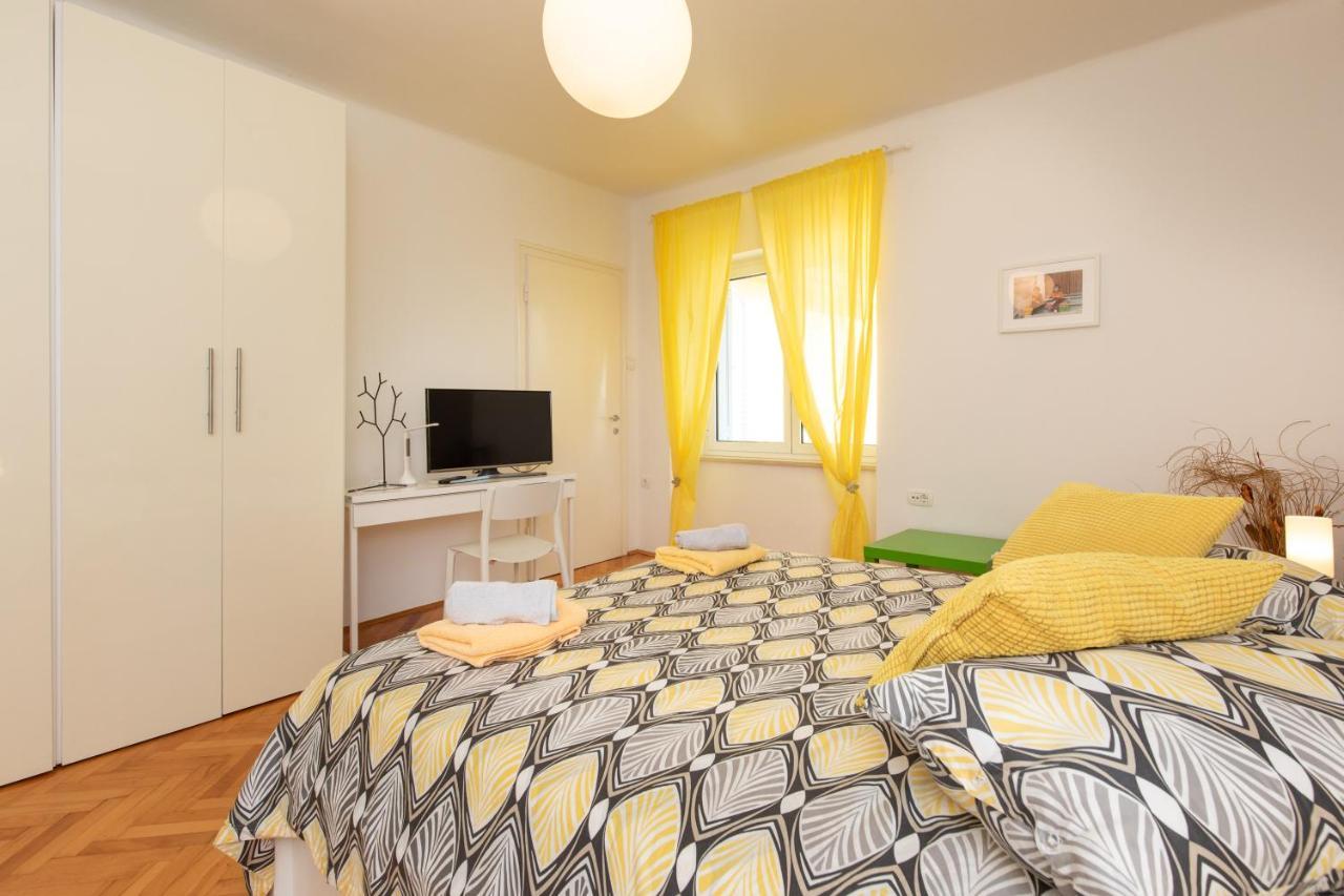 Apartment Portapisana Just 50M From The Beach Krk Town Exteriér fotografie